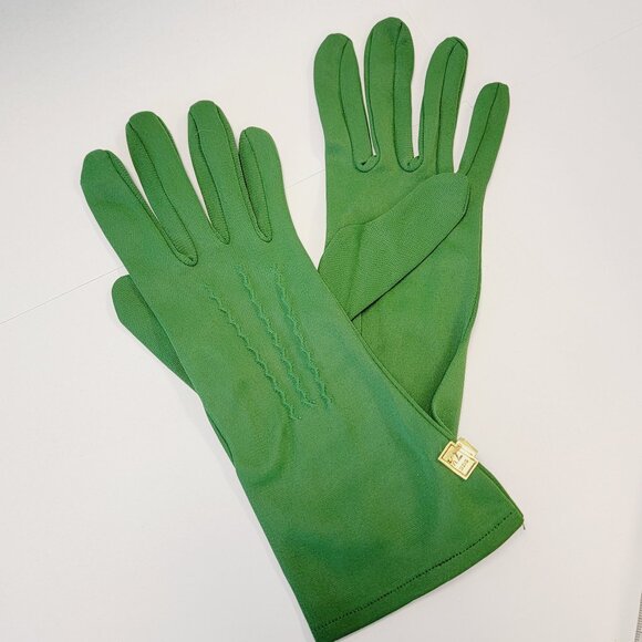 NOS Vintage Circa 1950s Nylon Gloves NEW Size 7.5 - Picture 1 of 5